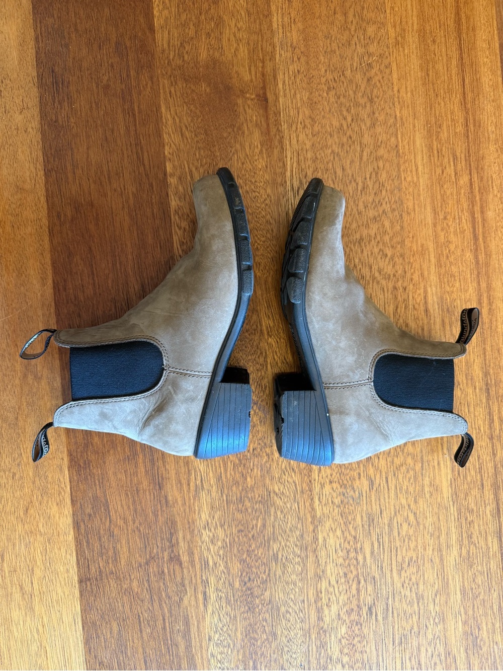 Heeled Blundstone boots
